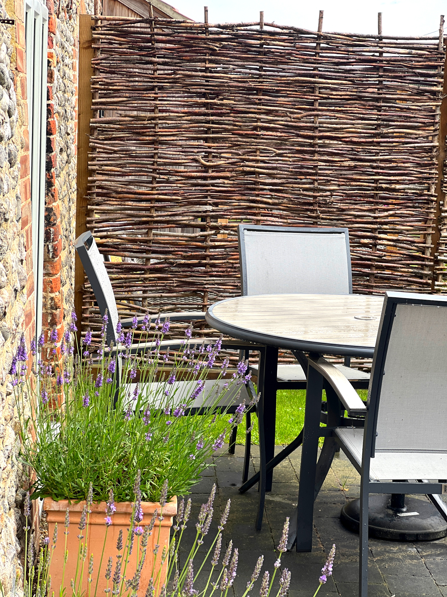 Holiday cottage with terrace